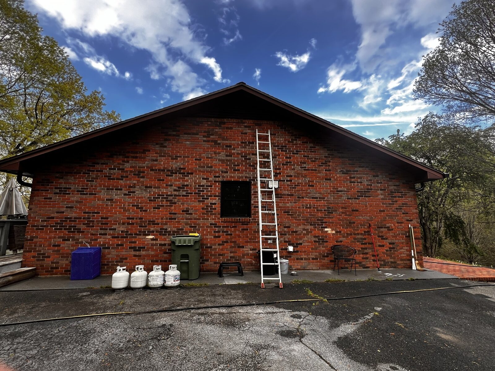 Romabio Masonry Flat in the Tri-Cities by Rock's Painting (Before)